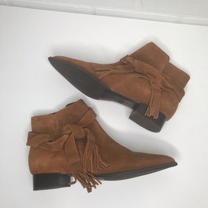 Schutz Bootie Sz 9 Brown Suede Bootie Fringe Point